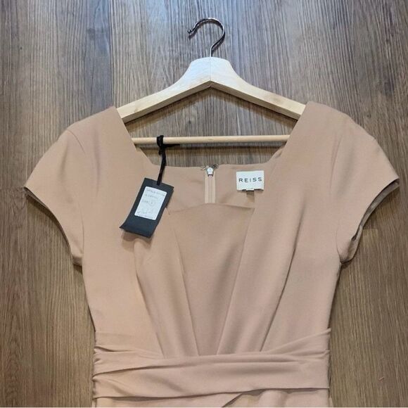 REISS “SHOLA” DRESS, CAMEL. SOLD OUT!! SIZE 4 WORN BY PRINCESS OF WALES - Picture 3 of 9